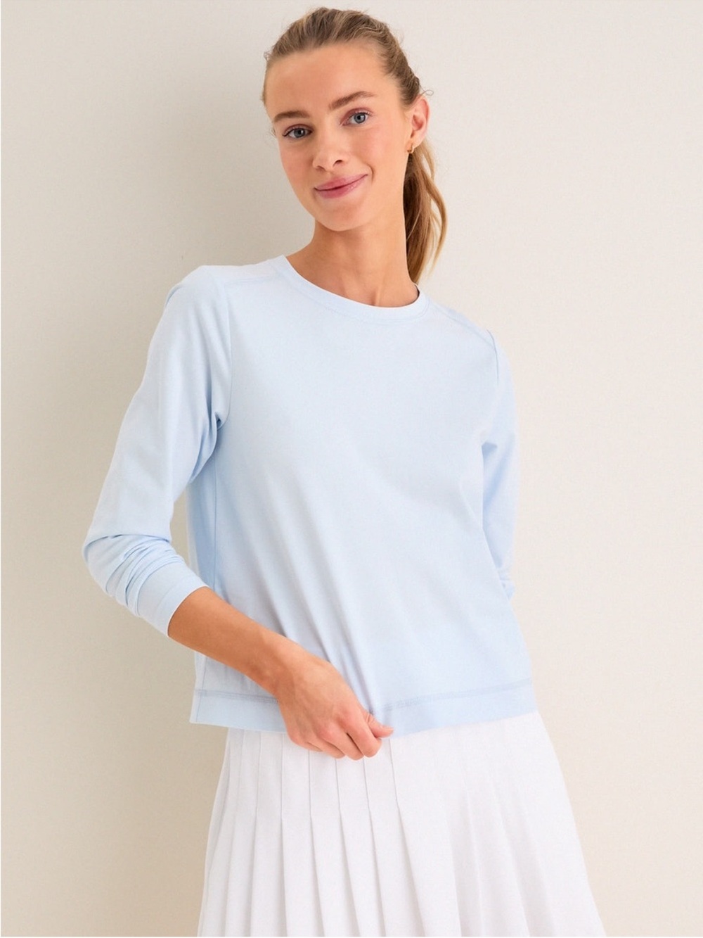 Tuckernuck Light Blue Long Sleeve Performance Cotton Sasha Tee Small